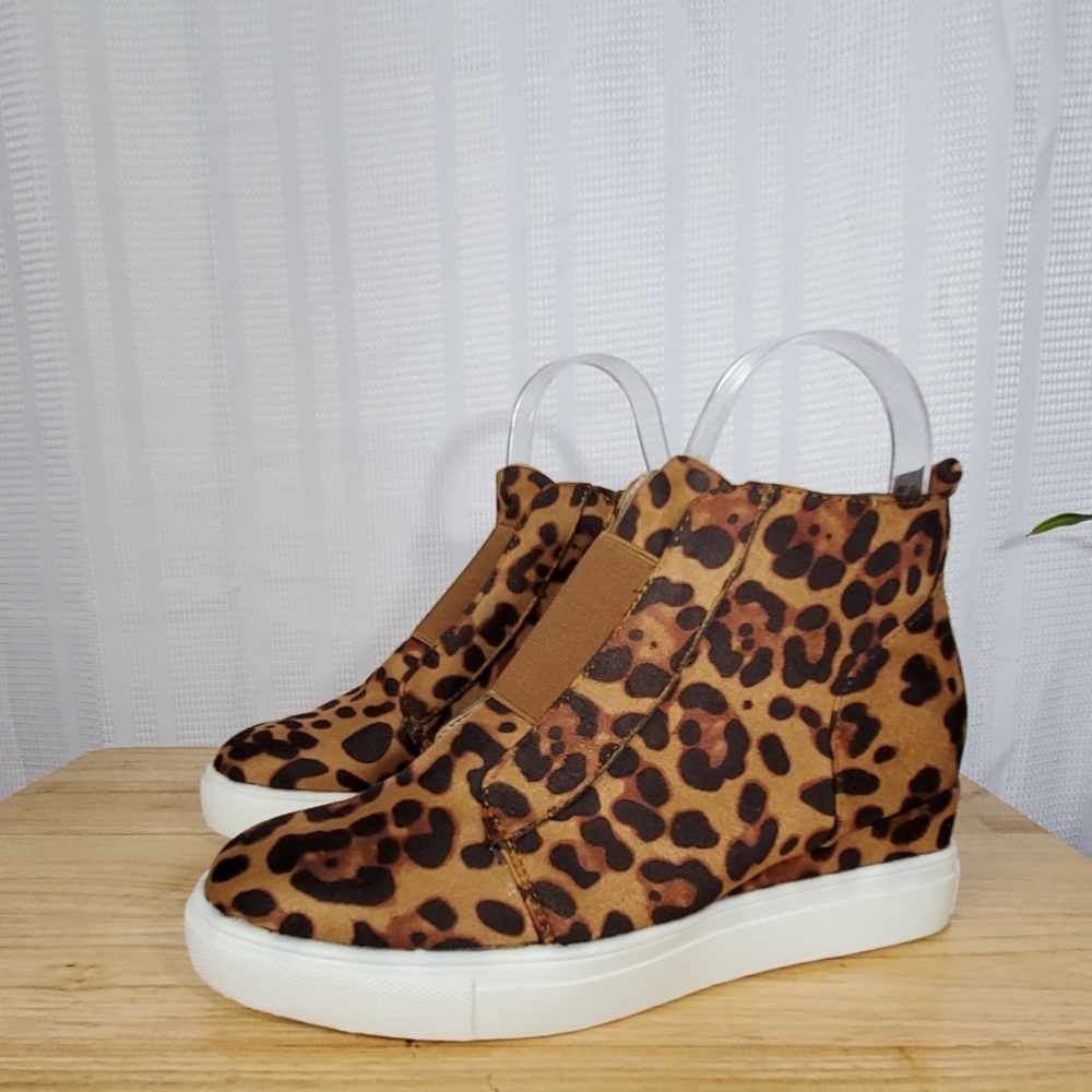 HOST PICK!! TRENDY LEOPARD HIGH TOP WEDGE SNEAKERS - Picture 4 of 7